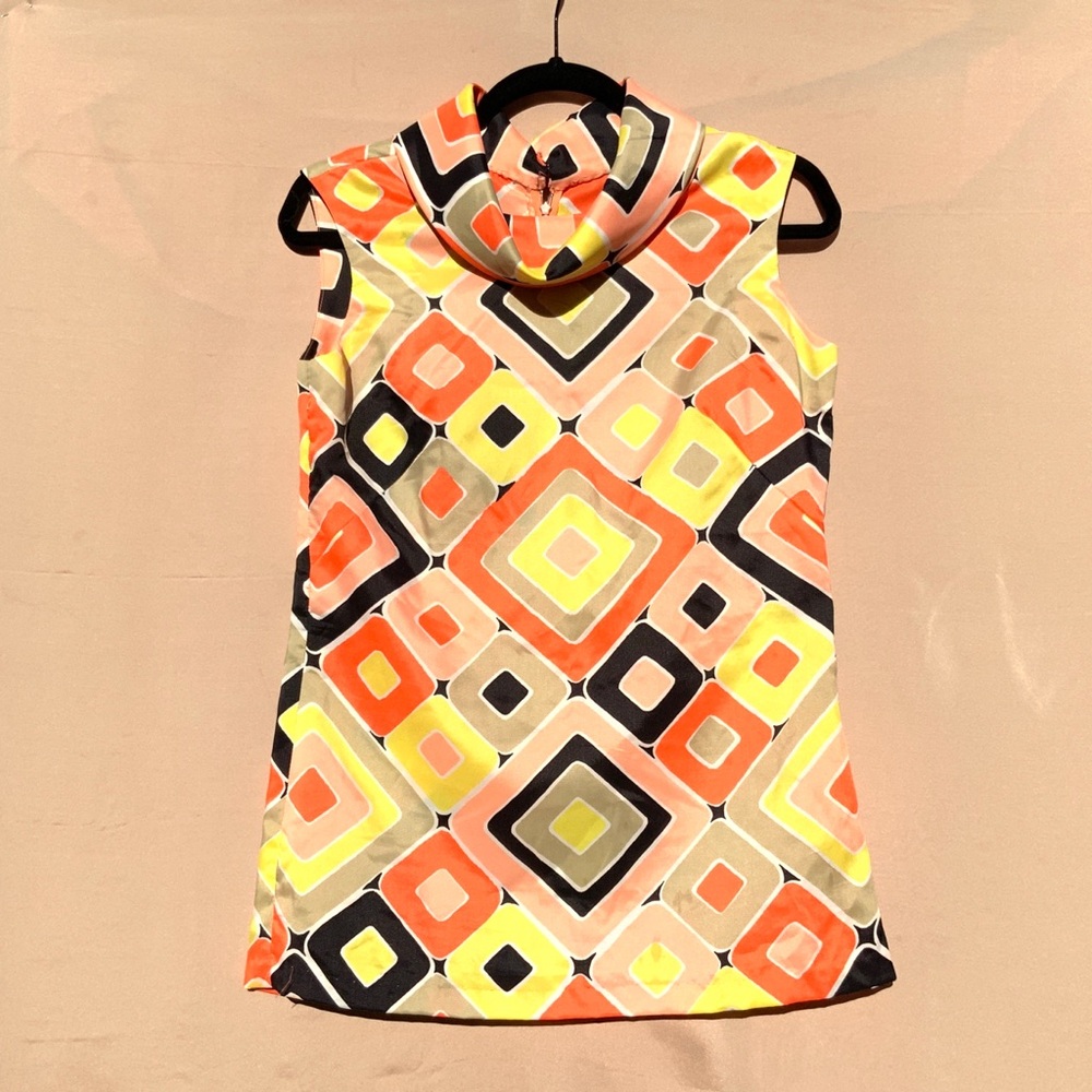 1960s VTG bold-patterned she’ll